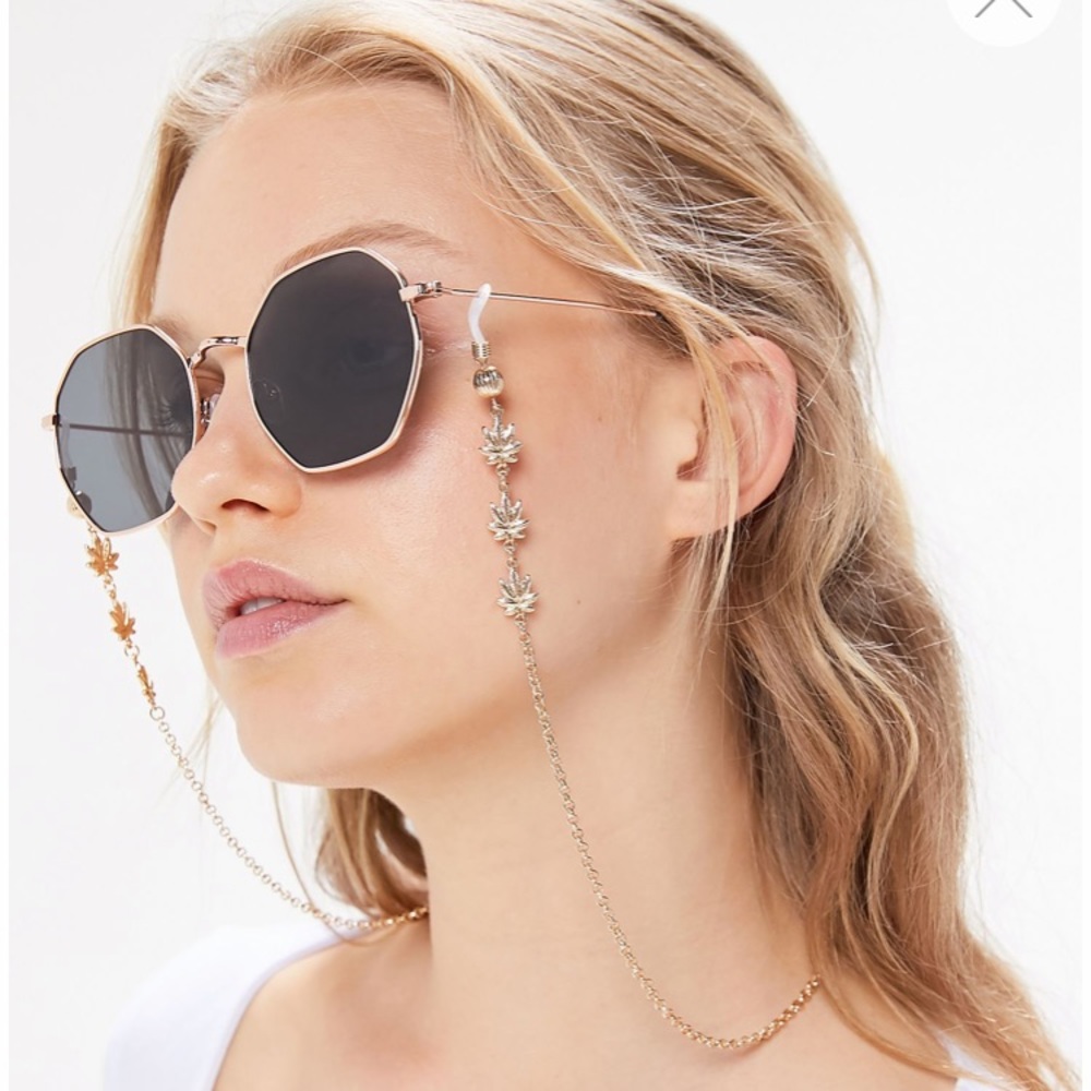 UO LEAF SUNGLASSES CHAIN (OPENED BUT NEVER USED)